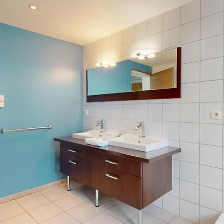 Le Roesselmann 1 Parking Apartman *