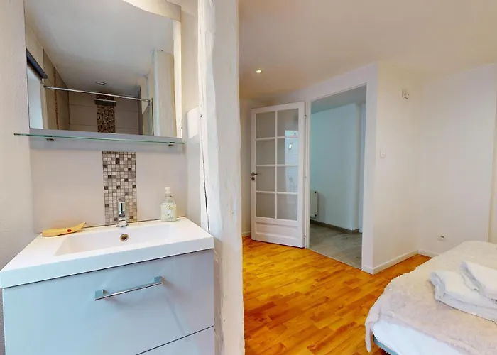 Le Roesselmann 1 Parking